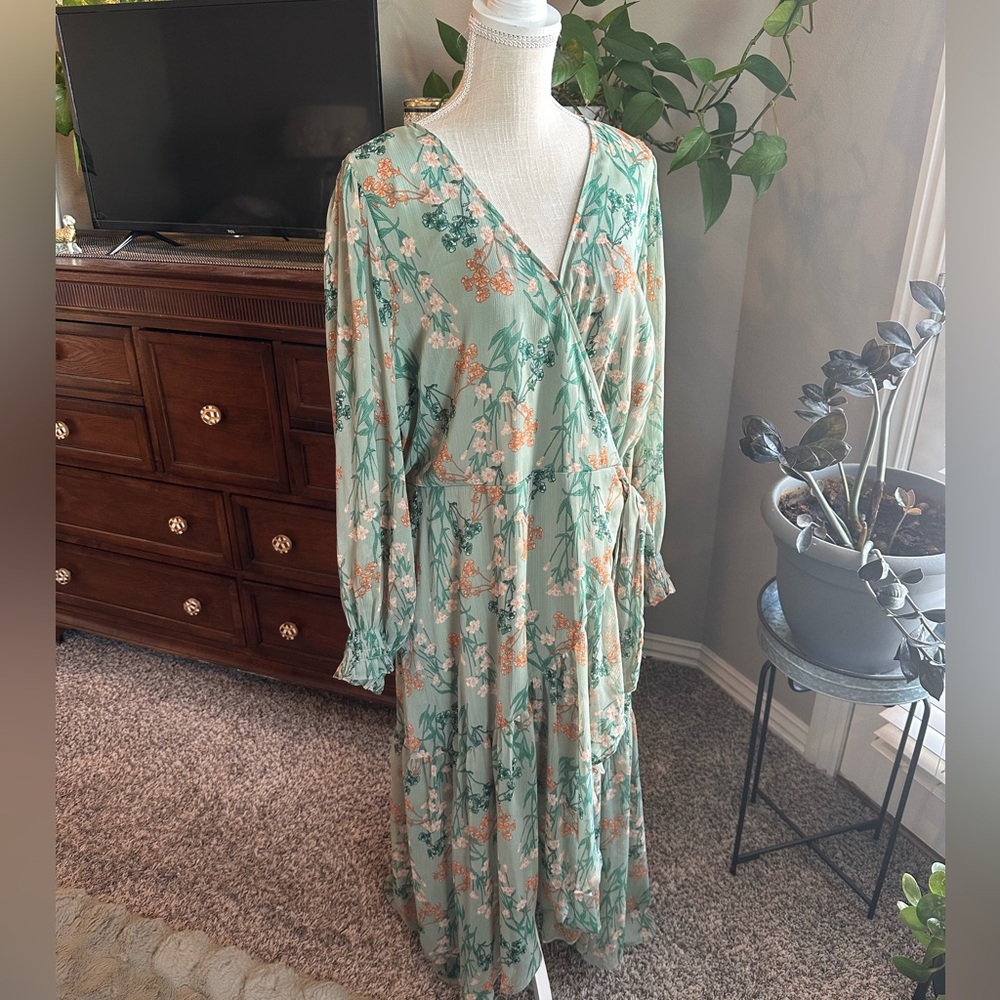 Long Sleeve Floral wrap Dress in Green and Orange